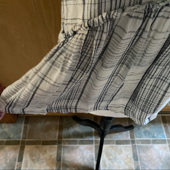 Urban Outfitters Melody Linen Babydoll Top - Picture 9 of 15